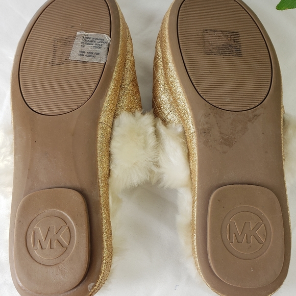 Michael Kors Carter Faux-Fur Slippers - Picture 5 of 7